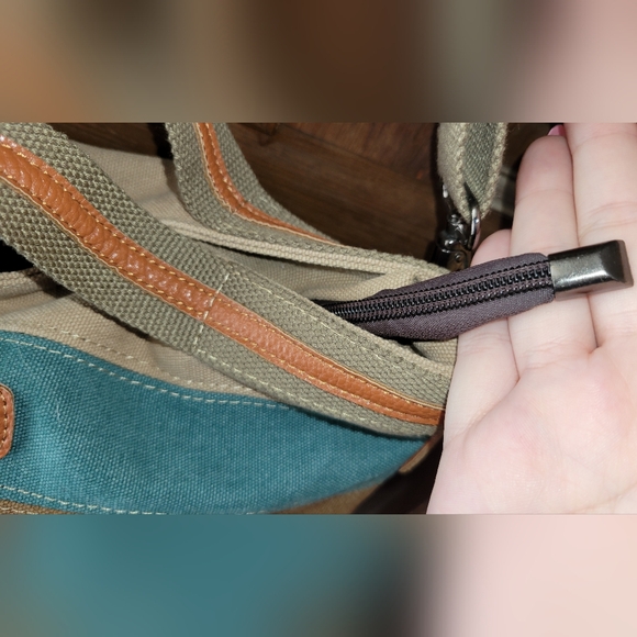 Snug Star Canvas Multi-Color Striped Cross Body Shoulder Bag/Tote - Picture 7 of 16